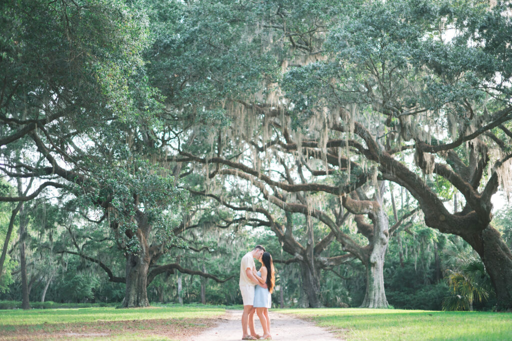 six oaks cemetary couple engagement portraits in hilton head in south carolina. North of savannah